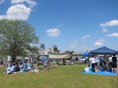 淀川河川公園でバーベキュー